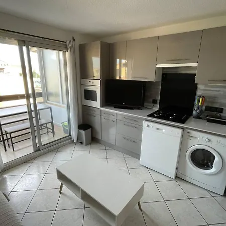 Renove Avec Piscine, Tennis Et Vue Sur Le Chenal, Proche Et Commerces - Fr-1-723-42